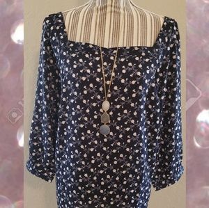 Square neck 3/4 sleeve blouse